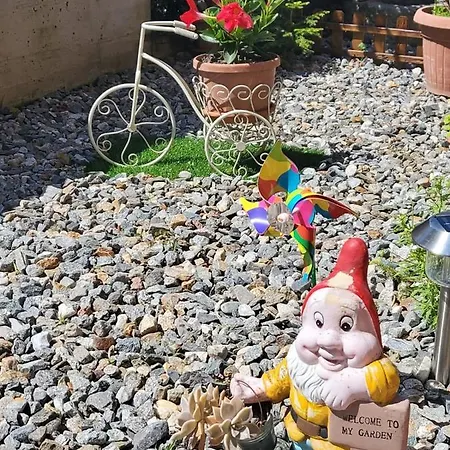 A Due Passi Dal Vakantiehuis Colico